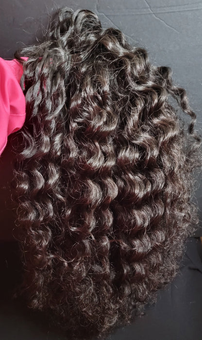 4d Thick Curly Coild with a Slight Wavy Texture