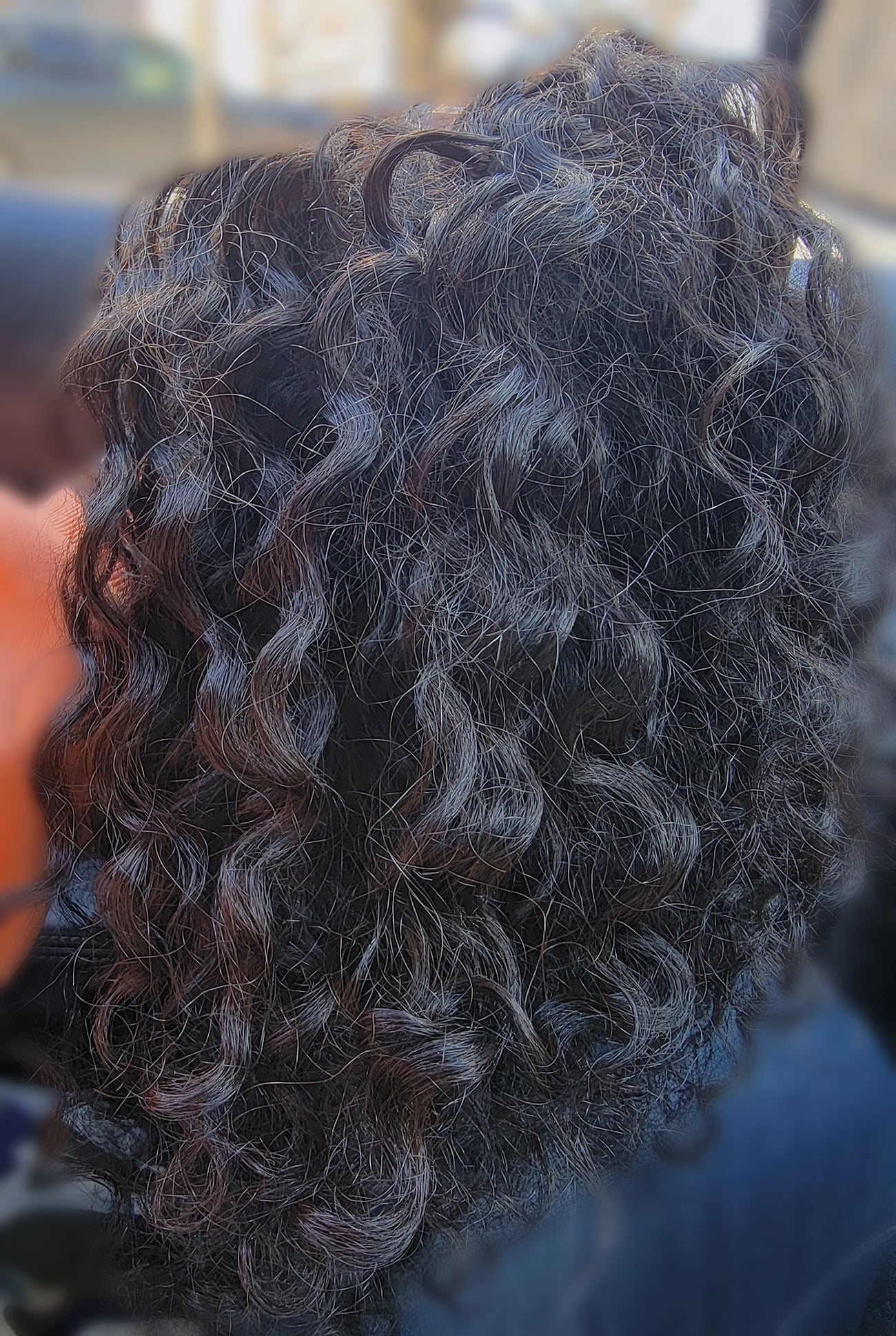 4d Thick Curly Coild with a Slight Wavy Texture